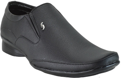 40% OFF on Winkel FK1151BK9 Slip On