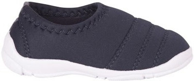 54% OFF on Green Finger Desta Sneakers