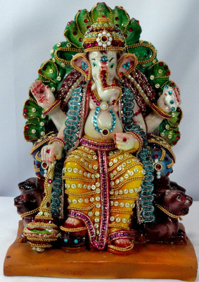 9% OFF on Paras Showpiece - 24 cm 9% OFF on Paras Showpiece - 24 cm