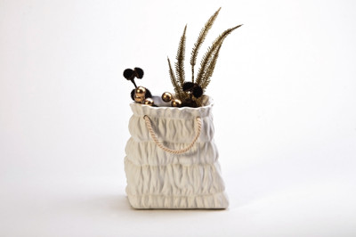 Importwala Showpiece - 21 cm Importwala Showpiece - 21 cm