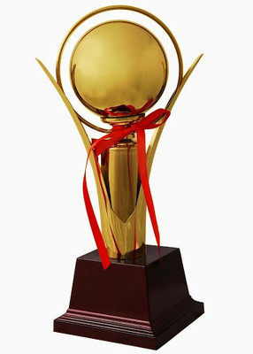 ZappyCart Golden Wings Trophy 43.18 CM Showpiece - 43 cm ZappyCart Golden Wings Trophy 43.18 CM Showpiece - 43 cm