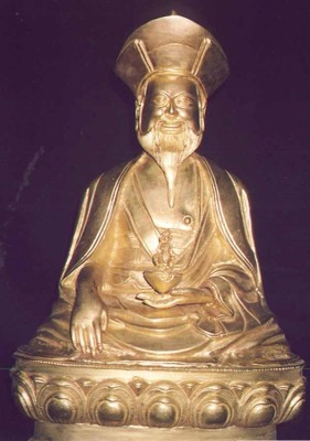 15% OFF on Exotic India Guru Lama Holding the vase of Immortality Showpiece - 38.1 cm 15% OFF on Exotic India Guru Lama Holding the vase of Immortality Showpiece - 38.1 cm