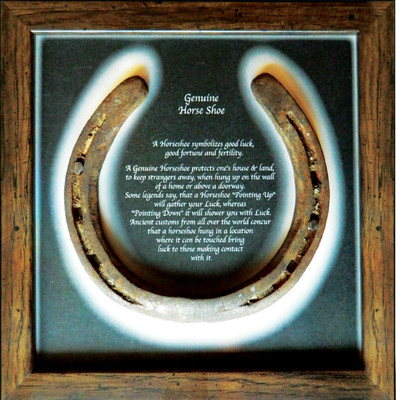 9% OFF on E-Studio Showpiece - 20 cm