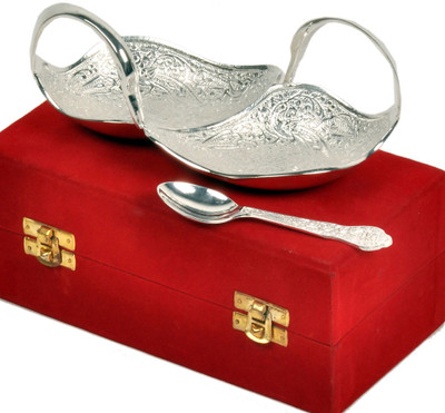 27% OFF on Jaipur Raga Brass Decorative Platter Silver 27% OFF on Jaipur Raga Brass Decorative Platter Silver