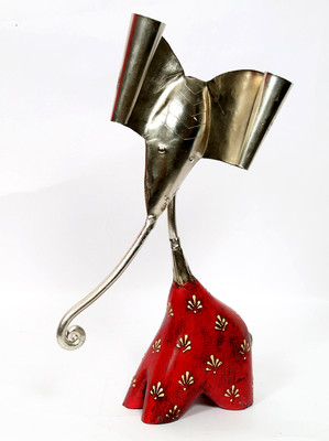 44% OFF on Indikala Ganesh Ji In White Metal And Wood Showpiece - 34.7 cm 44% OFF on Indikala Ganesh Ji In White Metal And Wood Showpiece - 34.7 cm