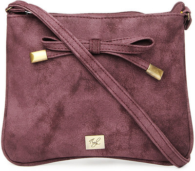 Nyk Women Casual, Formal Red PU