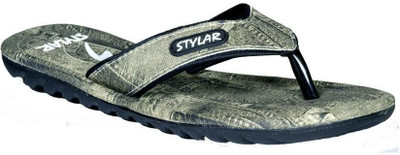 29% OFF on Stylar Black And White Max Flip Flops
