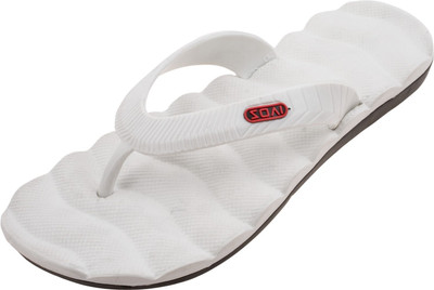 white strappy sandals wedge