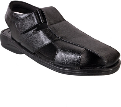 60% OFF on Nonch Le Black Leather Sandals 60% OFF on Nonch Le Black Leather Sandals
