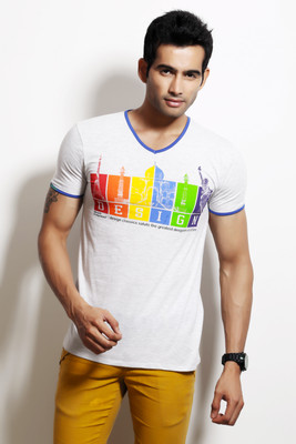Design Classics Printed Men's V-neck T-Shirt