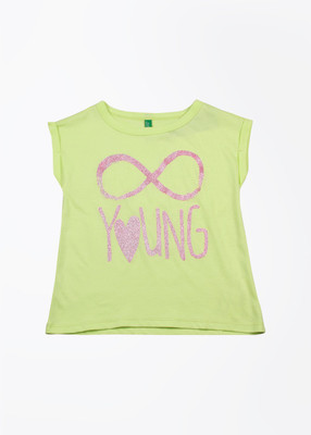 55% OFF on United Colors of Benetton Printed Girl's Round Neck T-Shirt