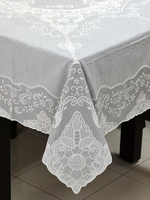 20% OFF on Katwa Clasic Floral 6 Seater Table Cover