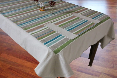 47% OFF on Dekor World Green Cotton Table Linen Set 47% OFF on Dekor World Green Cotton Table Linen Set