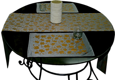 27% OFF on Sriam Grey 220 cm Table Runner 27% OFF on Sriam Grey 220 cm Table Runner