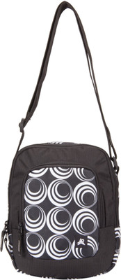 40% OFF on PinStar Black and White Concentric Circles Gadget Travel Pouch Black - 02 40% OFF on PinStar Black and White Concentric Circles Gadget Travel Pouch Black - 02