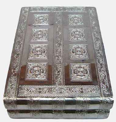 65% OFF on Fusion Jewels Vanity - Jewellery Box Cosmetics and Jewellery Vanity Rectangle Shape Box Silver