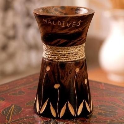 22% OFF on Tokenz Braided Neck Flower Wooden Vase