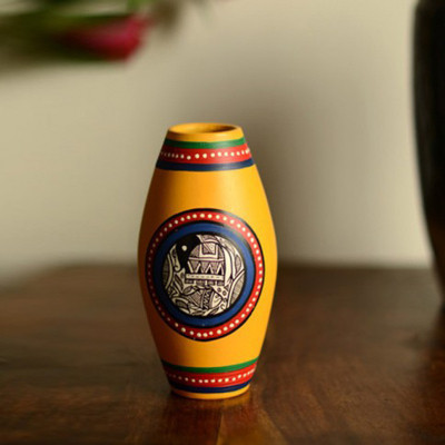 42% OFF on ExclusiveLane Handpainted Madhubani Dholak Terracotta Vase 42% OFF on ExclusiveLane Handpainted Madhubani Dholak Terracotta Vase