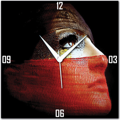 72% OFF on Amore Kartel Pretty Face Analog Wall Clock Multicolor