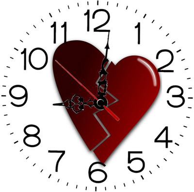 28% OFF on Ellicon 159 Broken Heart Analog Wall Clock White 28% OFF on Ellicon 159 Broken Heart Analog Wall Clock White