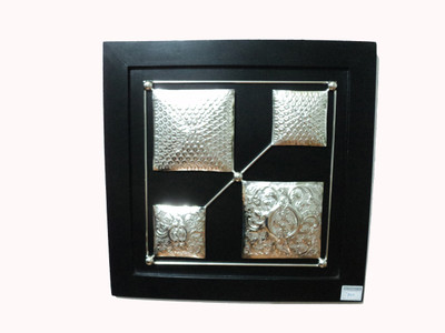 78% OFF on Soi Embossed Decorative Designs On Black Wod Frame 78% OFF on Soi Embossed Decorative Designs On Black Wod Frame